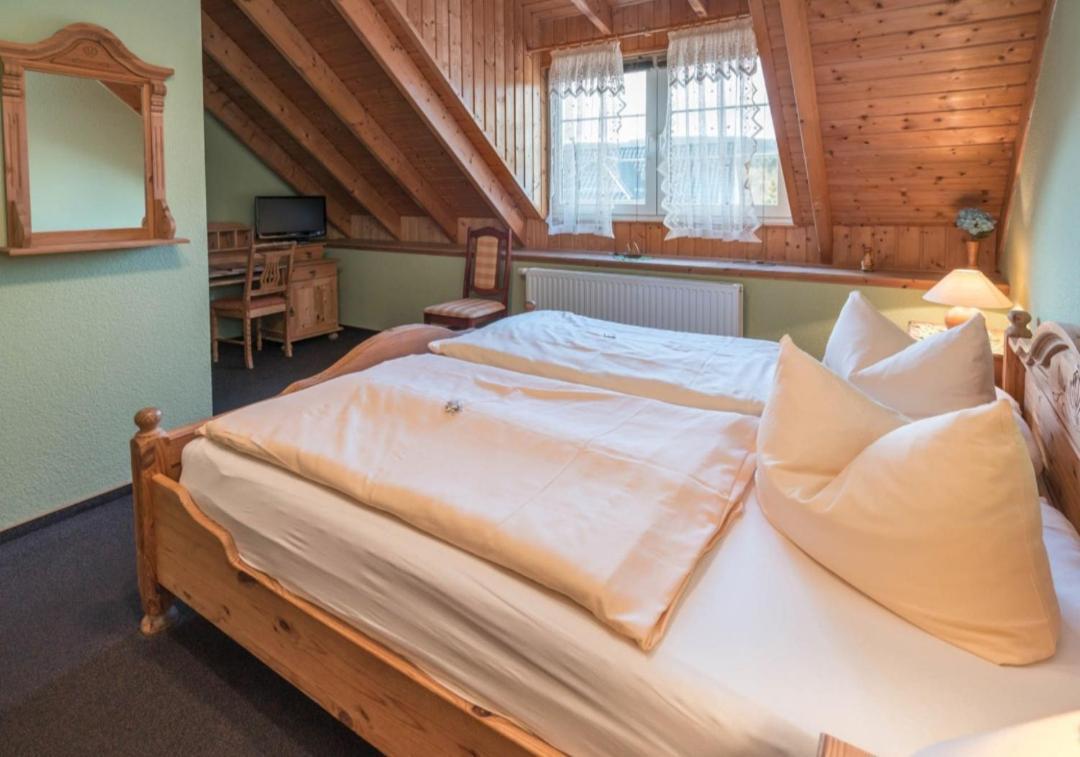 Landhotel Weingut Schulze Freyburg Ngoại thất bức ảnh